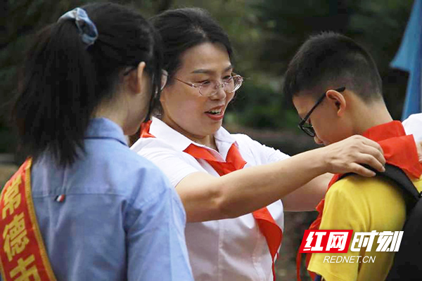 常德市第四中学:开学第一礼 文明进校园