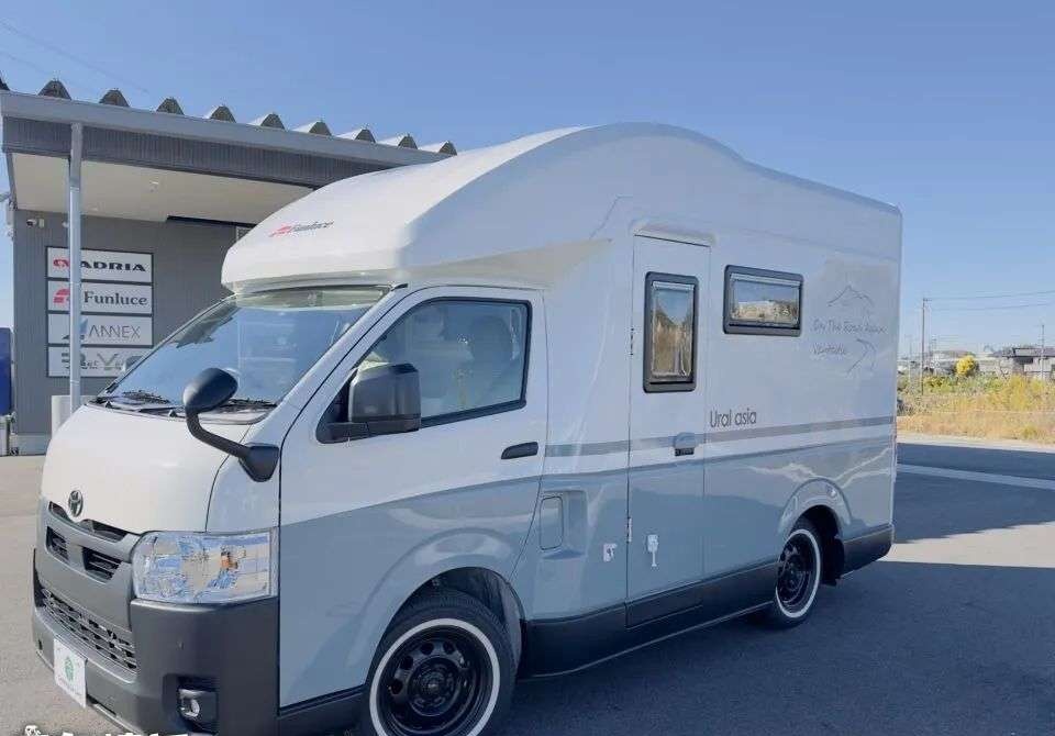 丰田海狮c型房车!2.8t动力能住两大两小