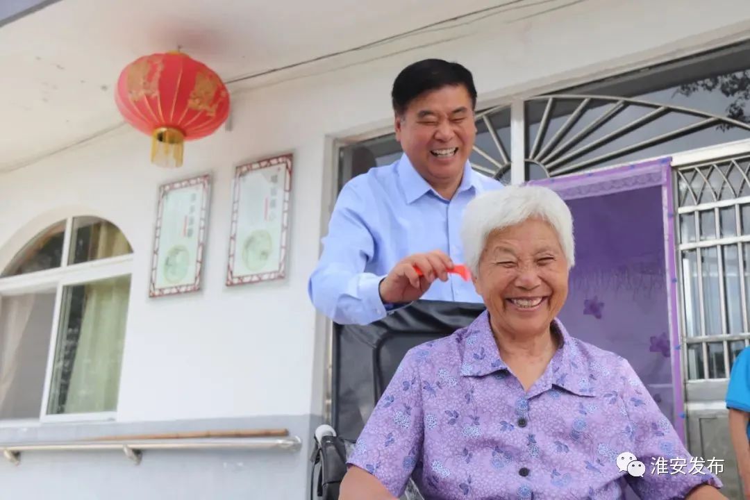 党代表话十年 | 李银江:为老人服务,是我一辈子的事业