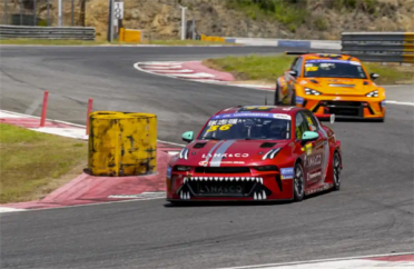 郭富城韩东君同台飙车！领克03+ TCR赛车宁波站4冠1亚2季