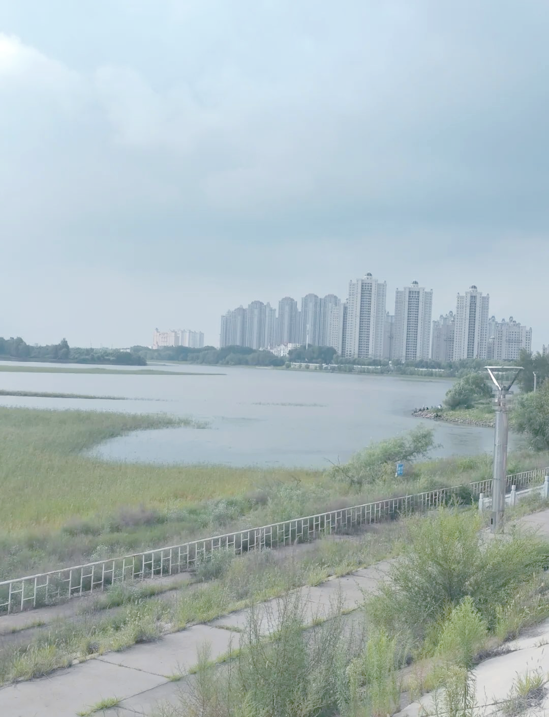 黑龙江省齐齐哈尔市嫩江公园:自然与文化的完美交融