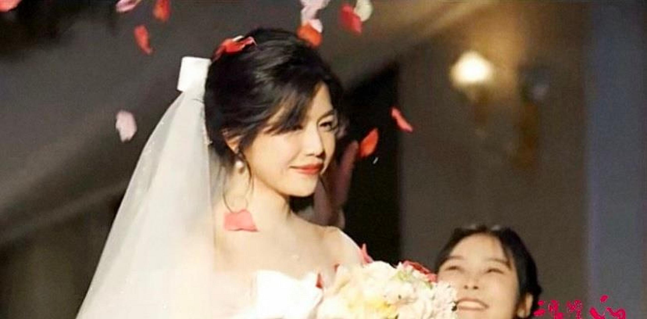 陈妍希新剧再穿婚纱# 《#温暖的甜蜜的# 》婚礼在即 陈妍希饰演的