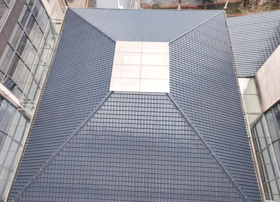 四坡水树脂瓦屋顶:耐用美观的建筑新选择