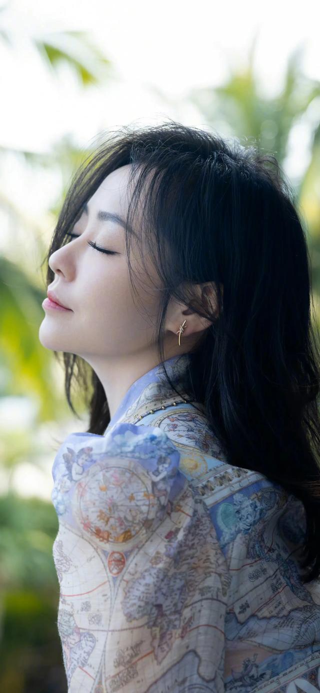 明星系列壁纸～张靓颖