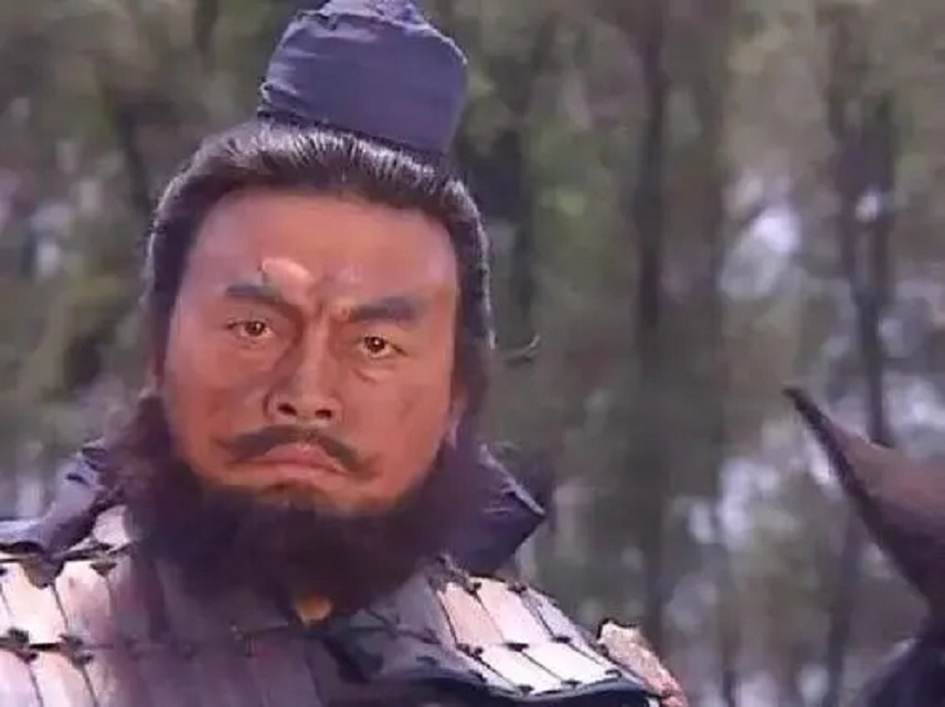 他的父亲被张飞斩杀,母亲被曹操霸占,长大终成一代名将