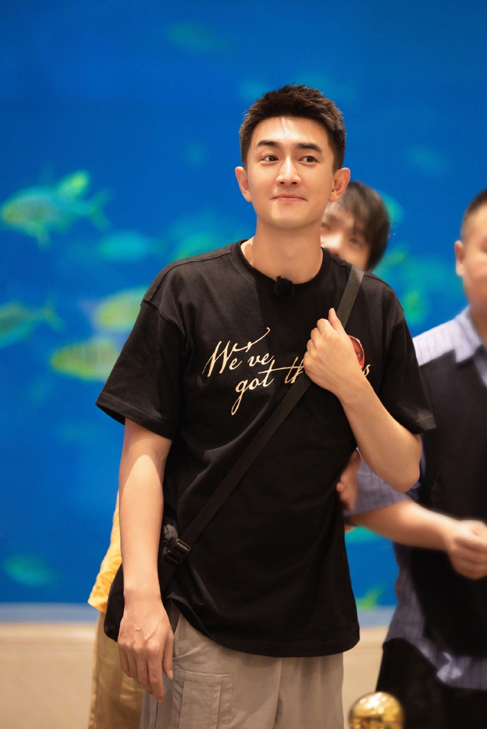 徐海乔林更新一起聚会,赵丽颖造型可爱,网友:太暖心了!