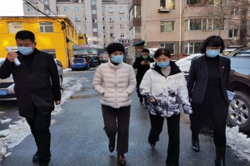 丰满区 副区长张雨薇督导检查社区居家隔离管控工作