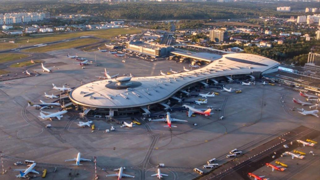 俄伏努科沃机场恢复运营,莫斯科市长:防空系统击落一无人机