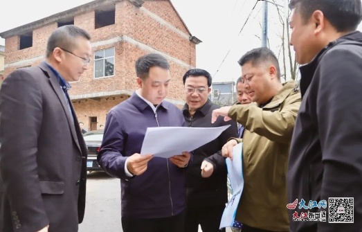 广丰区委书记龚振宙开展"安全防范警示日"活动