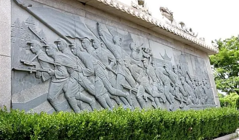 长青烈士陵园:离市区近,风水宝地的英雄安息处