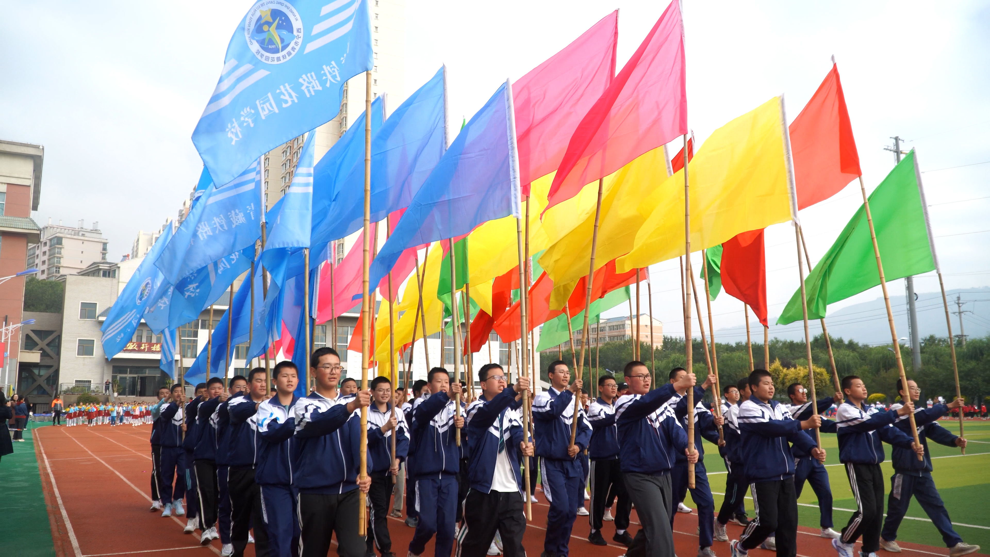 青海铁路学校技术学院图片