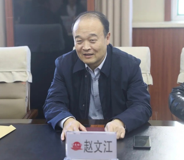 太原市检察院党组成员,派驻纪检监察组组长赵文江一行深入万柏林区