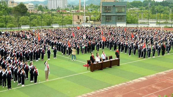 修文县共青团系统开展"绽放青春梦 初心跟党走"主题活动