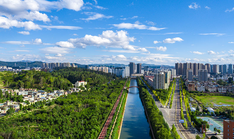 云南昆明:全力打造宜业宜居"绿美春城"