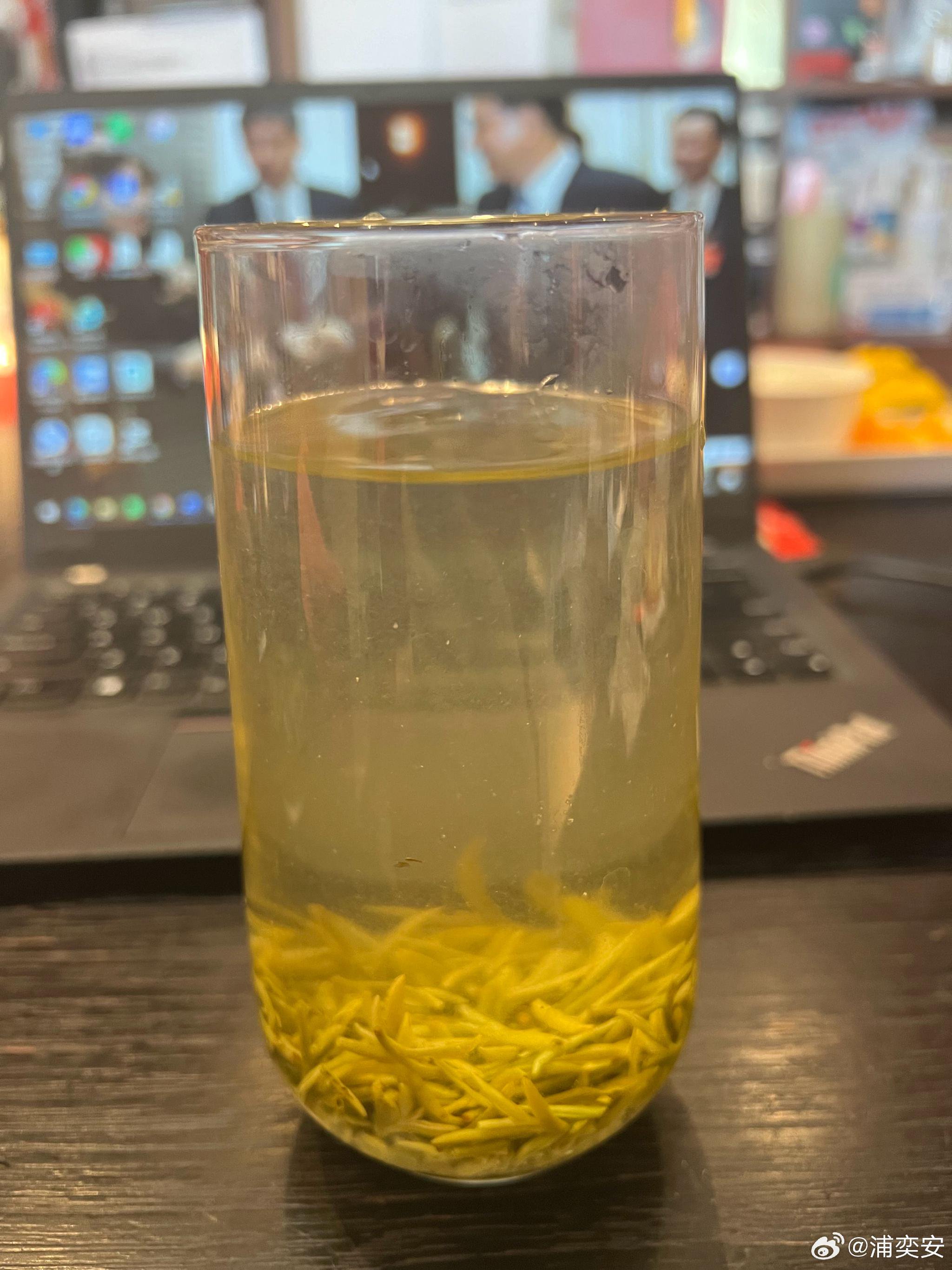 今年的碧螺春明前茶对比图,出门开会前来一波哈,你能看出真假吗?