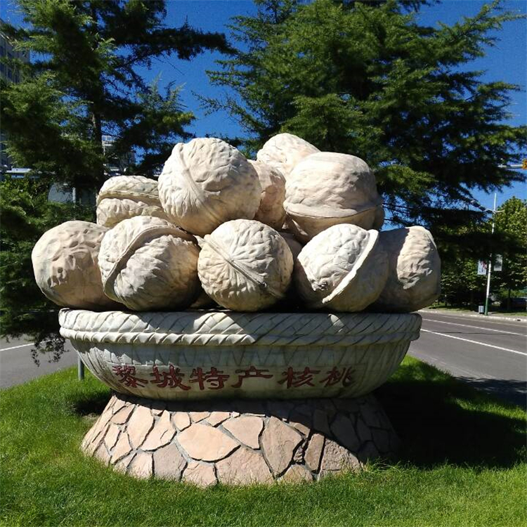 大型玻璃钢核桃雕塑,核桃题材雕塑