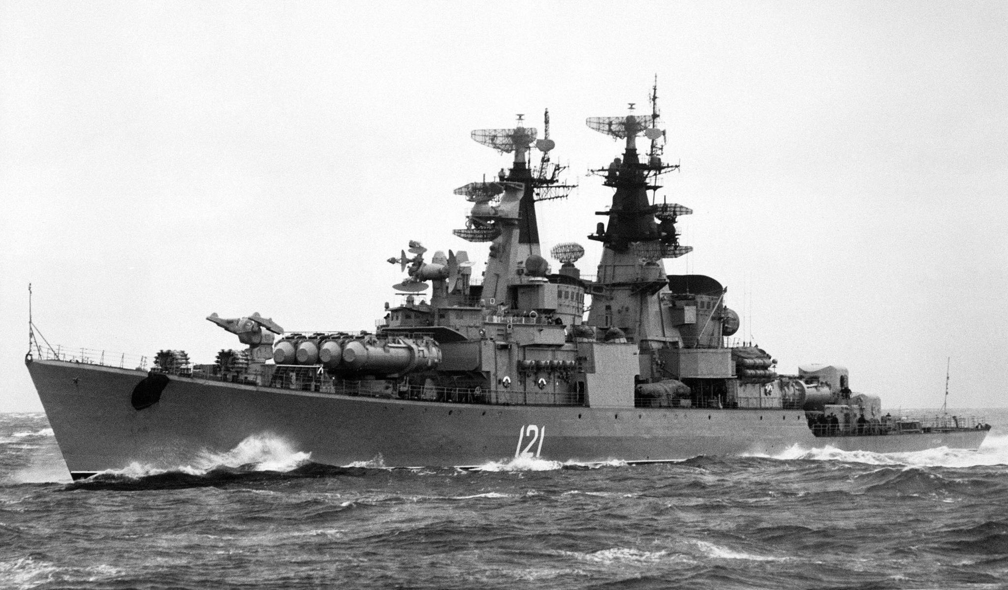世界上第一艘真正的导弹巡洋舰——58型导弹巡洋舰