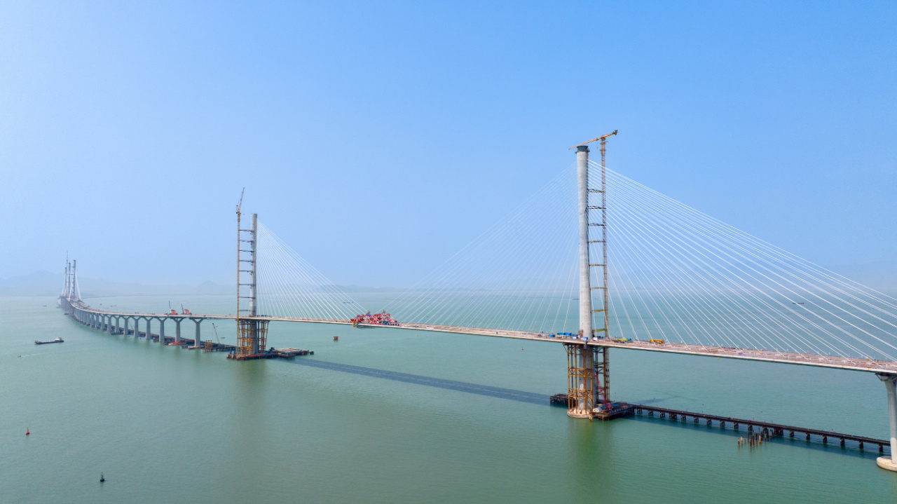 粤港澳大湾区又一超级工程!黄茅海跨海通道高栏港大桥合龙