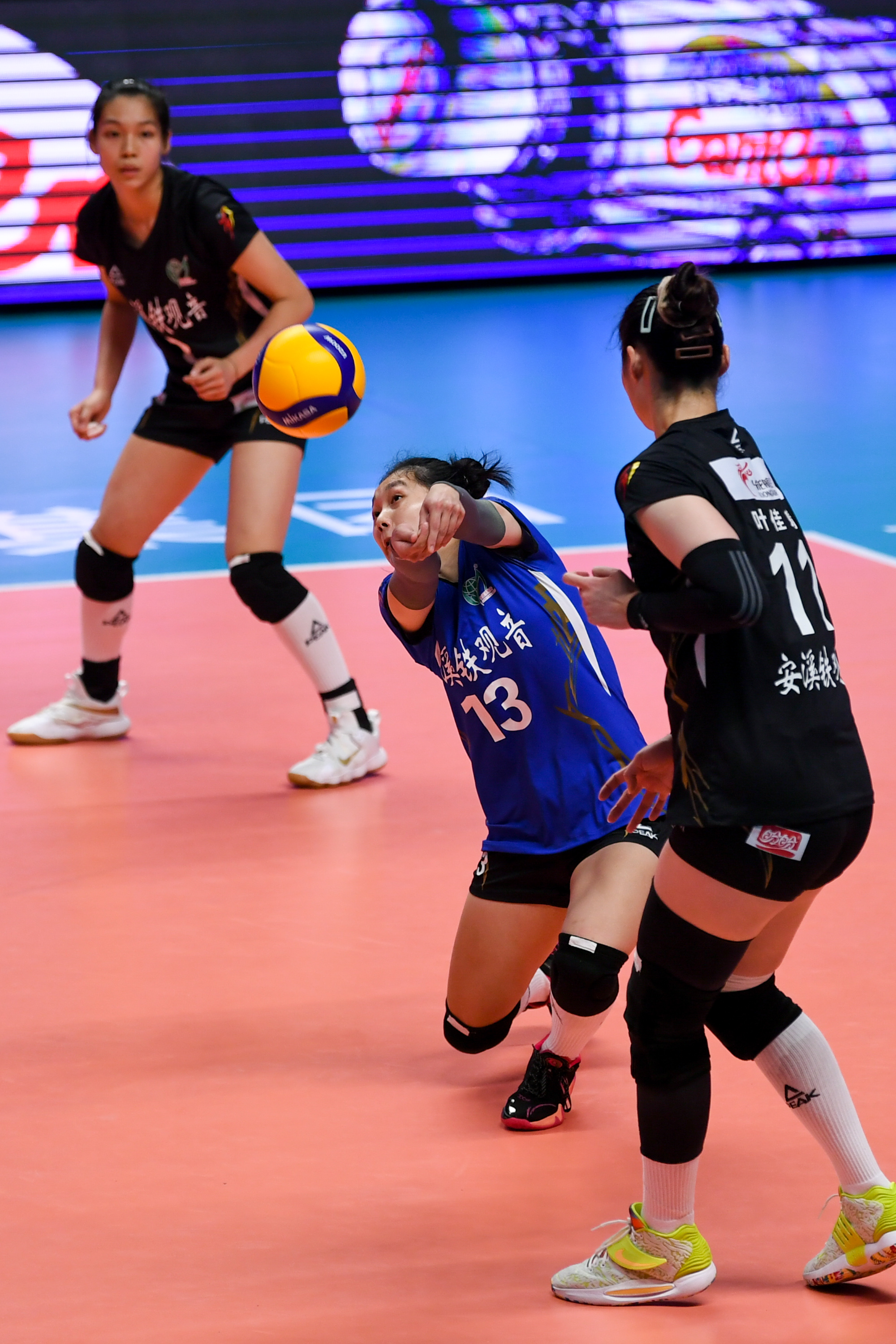 排球——女排超级联赛:上海光明优倍胜福建安溪铁观音(2)