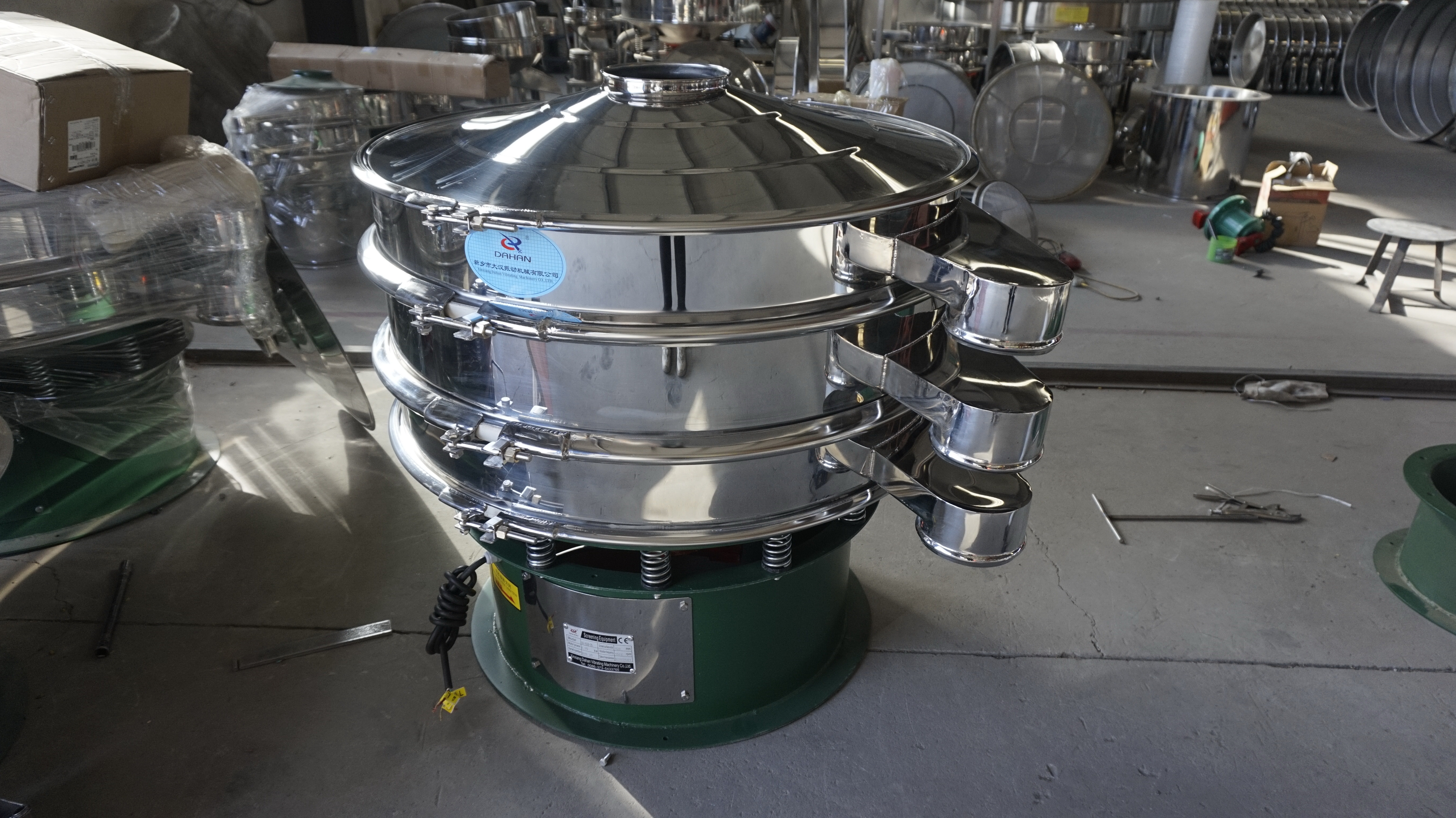 双层振动筛工作原理