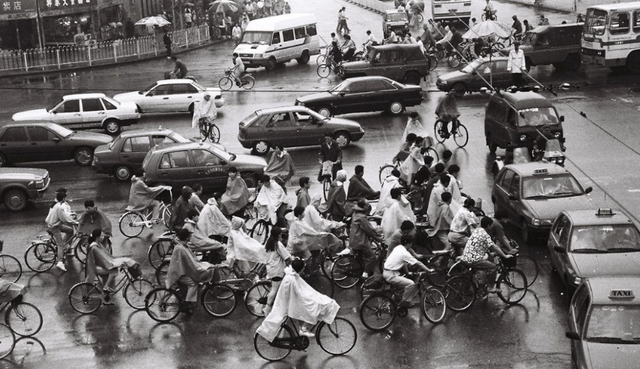 通缉犯"红桃五":潜逃16年混成佛门高僧,拍照从不以正脸示人