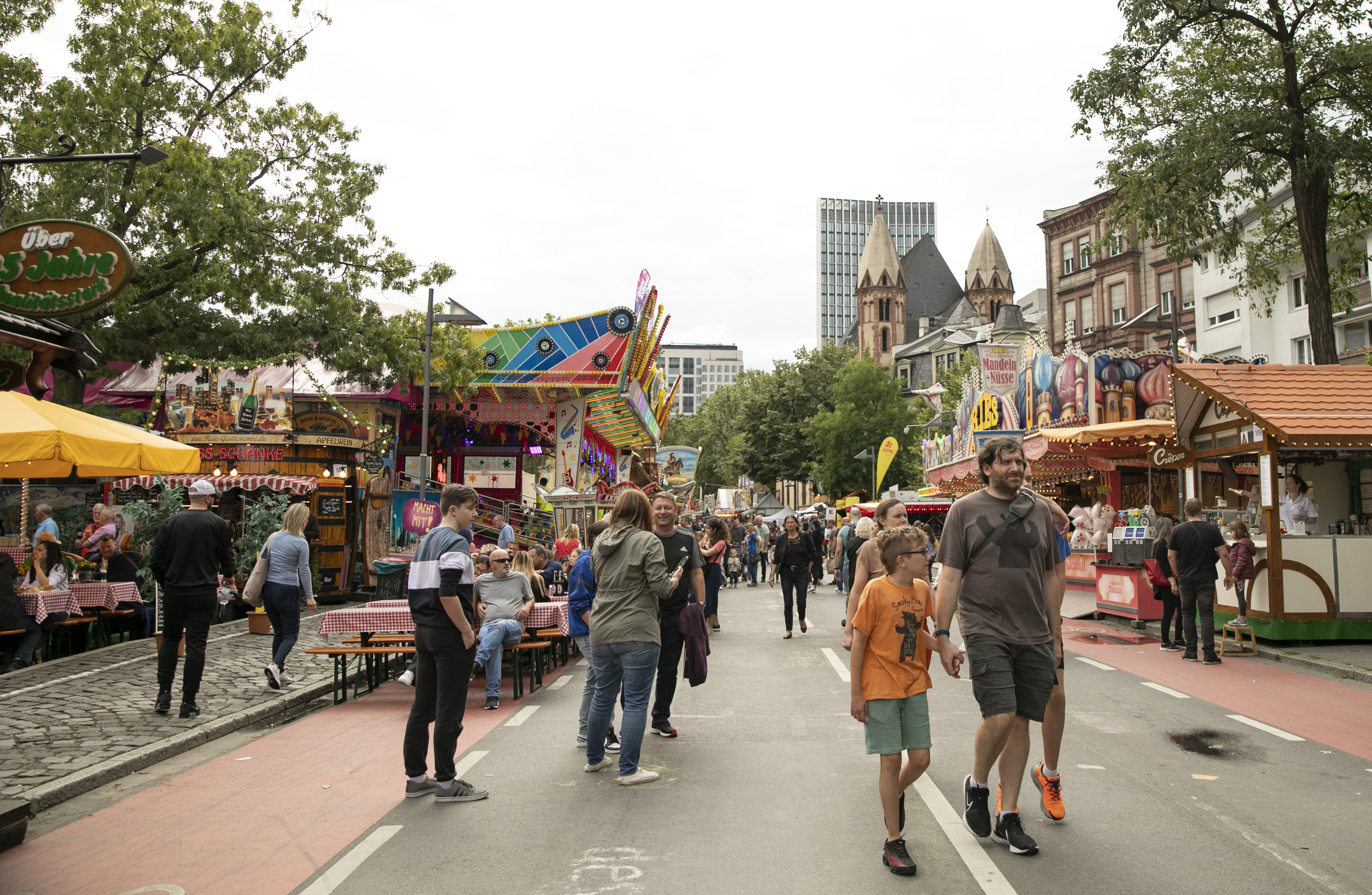 德国法兰克福举办"美因河节"