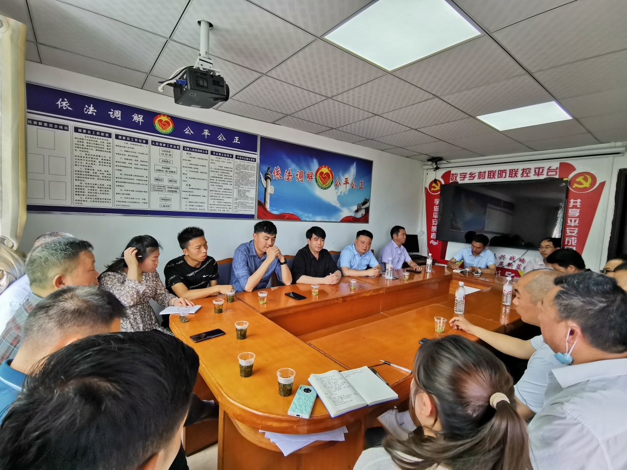 中落实党的二十大精神」遵义市播州区委副书记,区委政法委书记吴琛琛