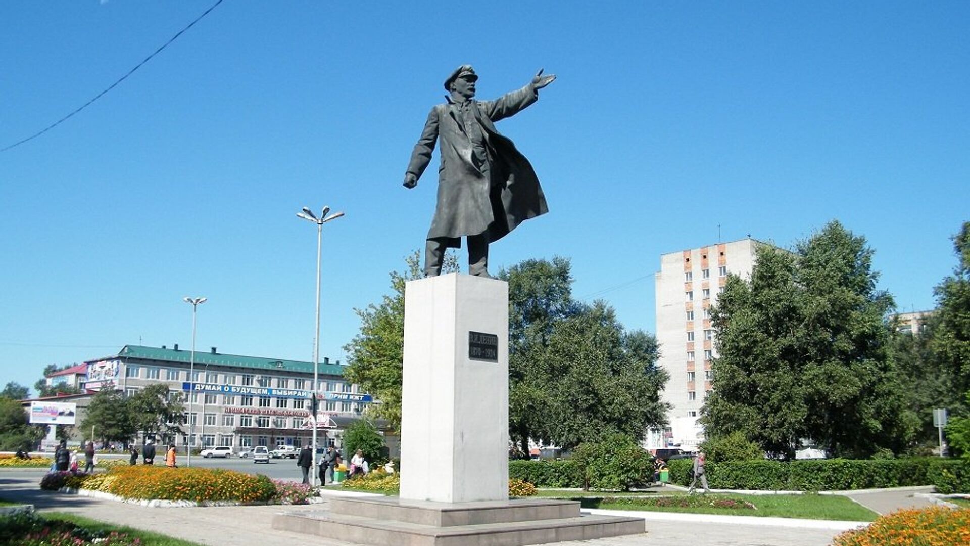 乌苏里斯克和绥芬河市市长签署两市建立友好城市关系的意向书