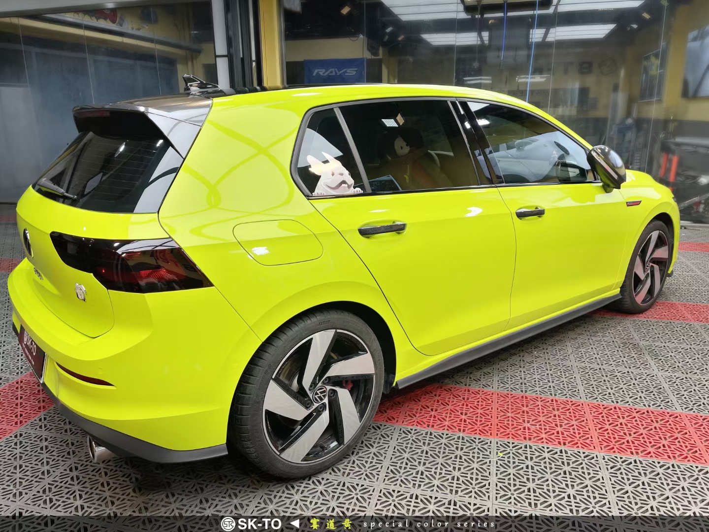 肌肉感爆棚,skto高尔夫8 gti赛道黄改色膜