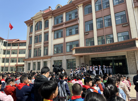 南通路小学成功举办消防安全疏散演练活动