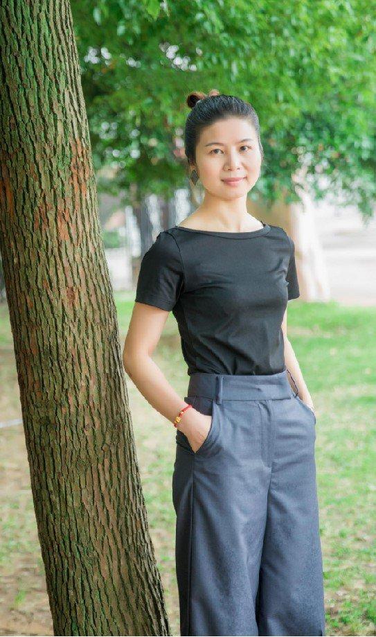 安阳实验中学党员金慧敏:用爱铸善,点亮教育人生