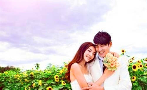 "女大一不是妻,女大三有福气"与现代婚恋观区别,你怎么看?