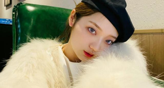 冰柠檬扮演者张兆艺退出圈子,与老公直播带货,一家三口日常平淡