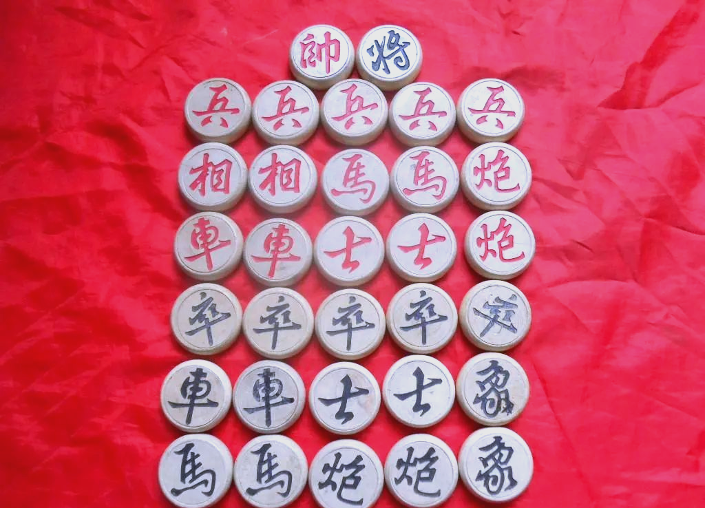 折纸象棋:用纸制作的中国象棋棋子大揭秘