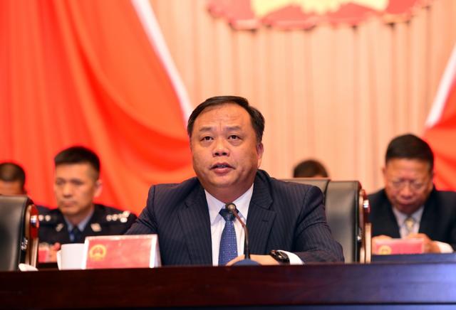 快讯!陈杰当选台江区区长