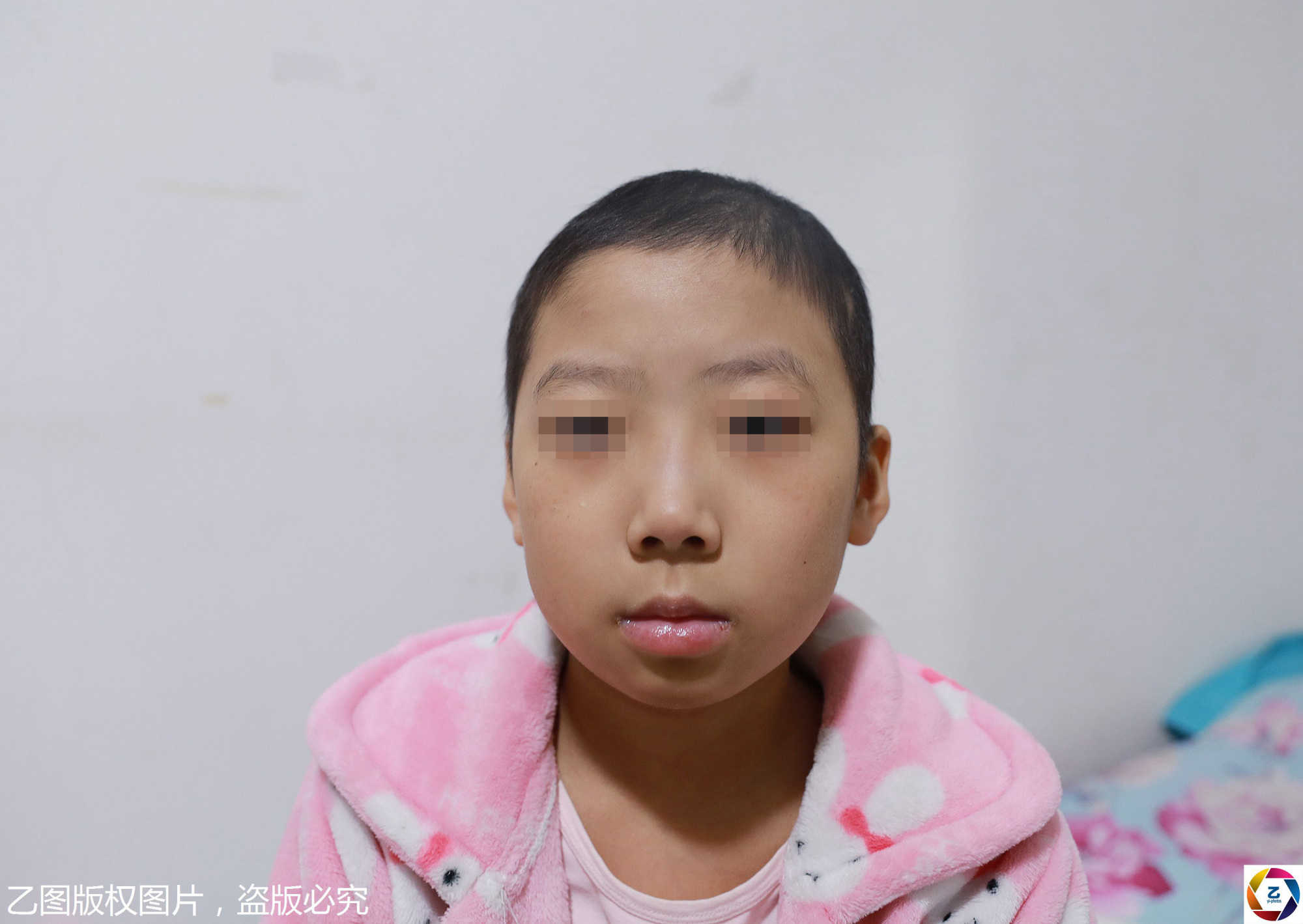 夫妻喜生双胞胎女儿,7年后坏消息接踵而至,两个先后患相同的病