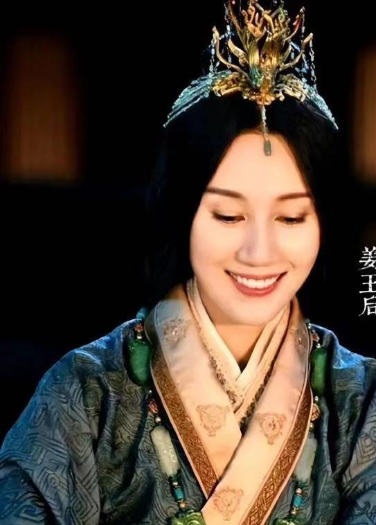 "姜皇后"袁泉比苏妲己更惊艳!她昔日角色美出新高