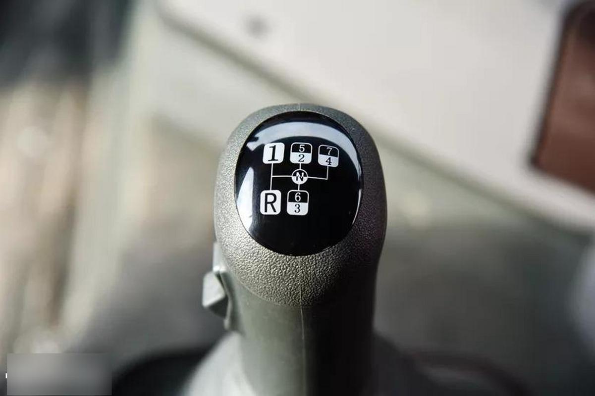 14档位的货车挂档流程