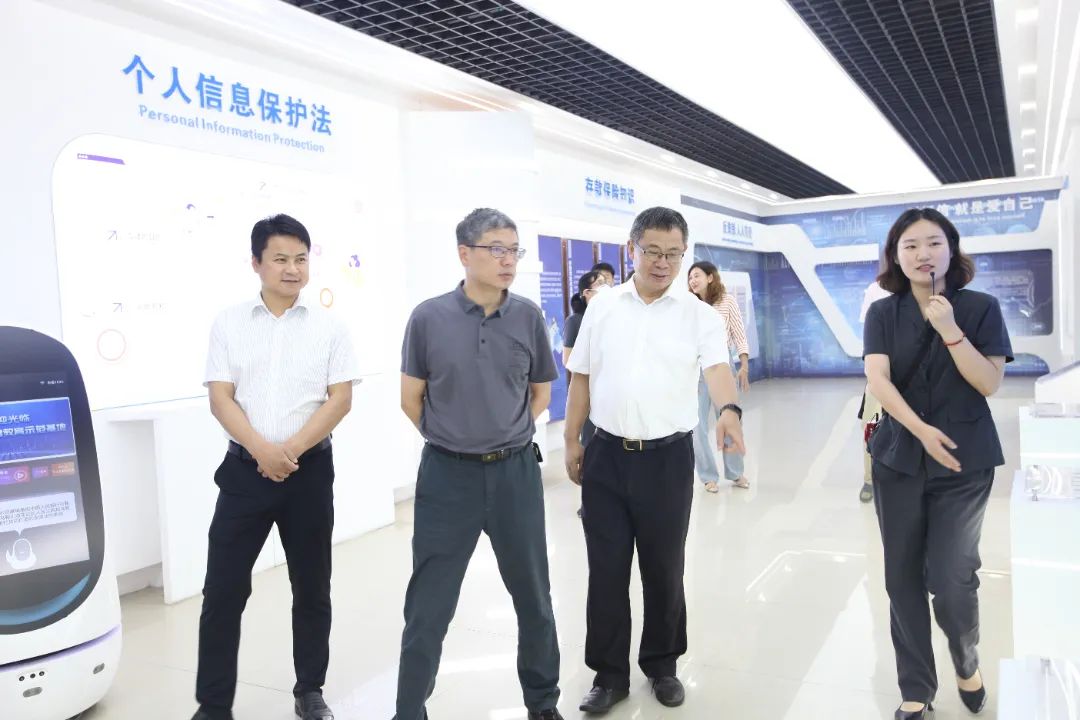 市委政法委副书记季海波一行来花山法院督查安全感满意度双提升工作