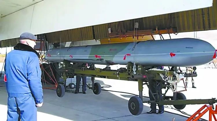 诱饵弹是炮灰还是骗子