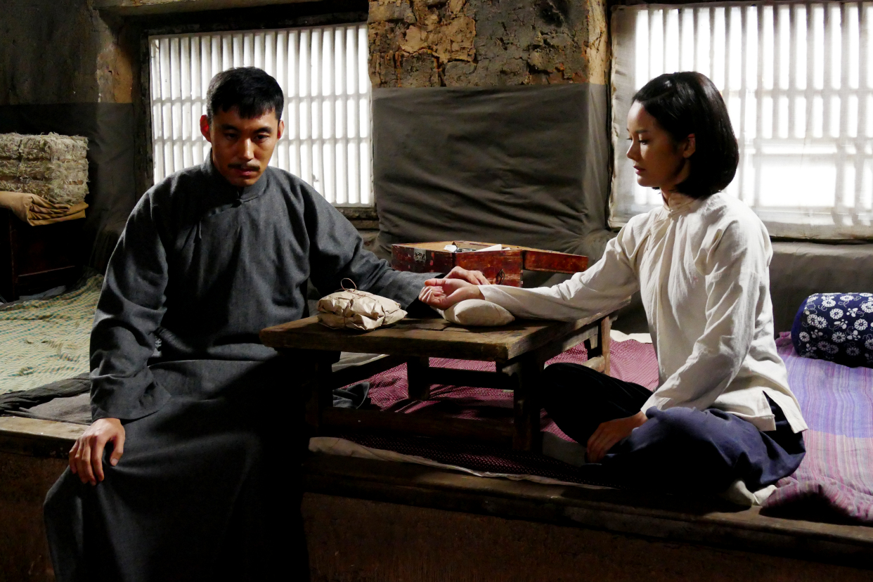 赵艺然导演爱国抗战电影《豁出去了》cctv6首播