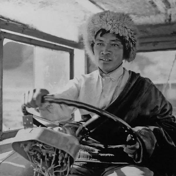 50年代老照片,那些36行人物的典型时代形象印记,高清修复翻拍