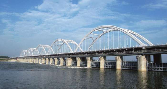 云南经贸外事职业学院 2021云南五年一贯制大专 道路桥梁工程技术