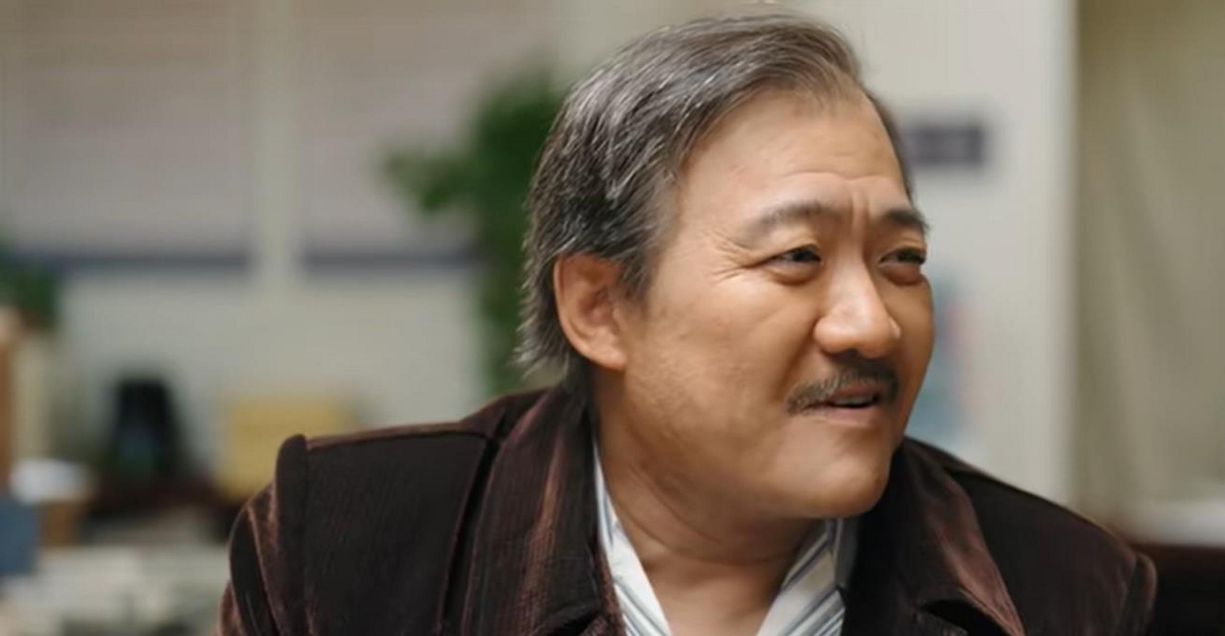 在ktv的那个晚上,得了糖尿病的龚彪把胰岛素都带上了,孤家寡人的王响