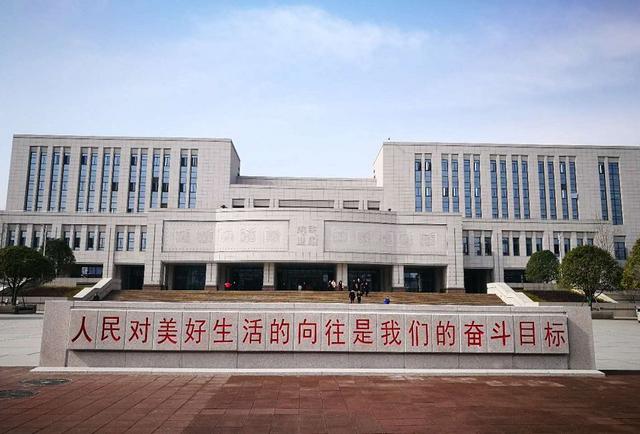 新春走基层12345政务热线全年接到诉求10万余件及时办结率达100