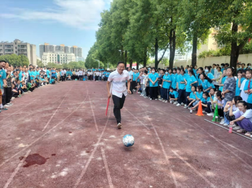 沙洋县长林中学举行庆祝教师节趣味运动会