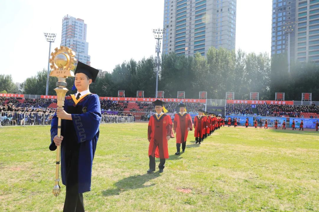 高校毕业季:"神秘的学术力量"学术权杖再登场