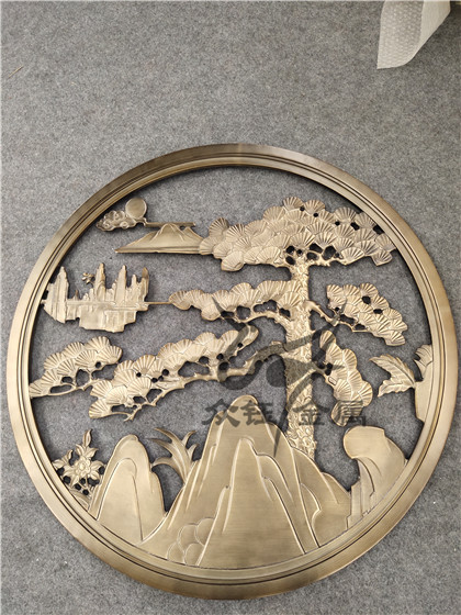 客厅可放置这款铝艺浮雕壁画 迎客松屏风隔断