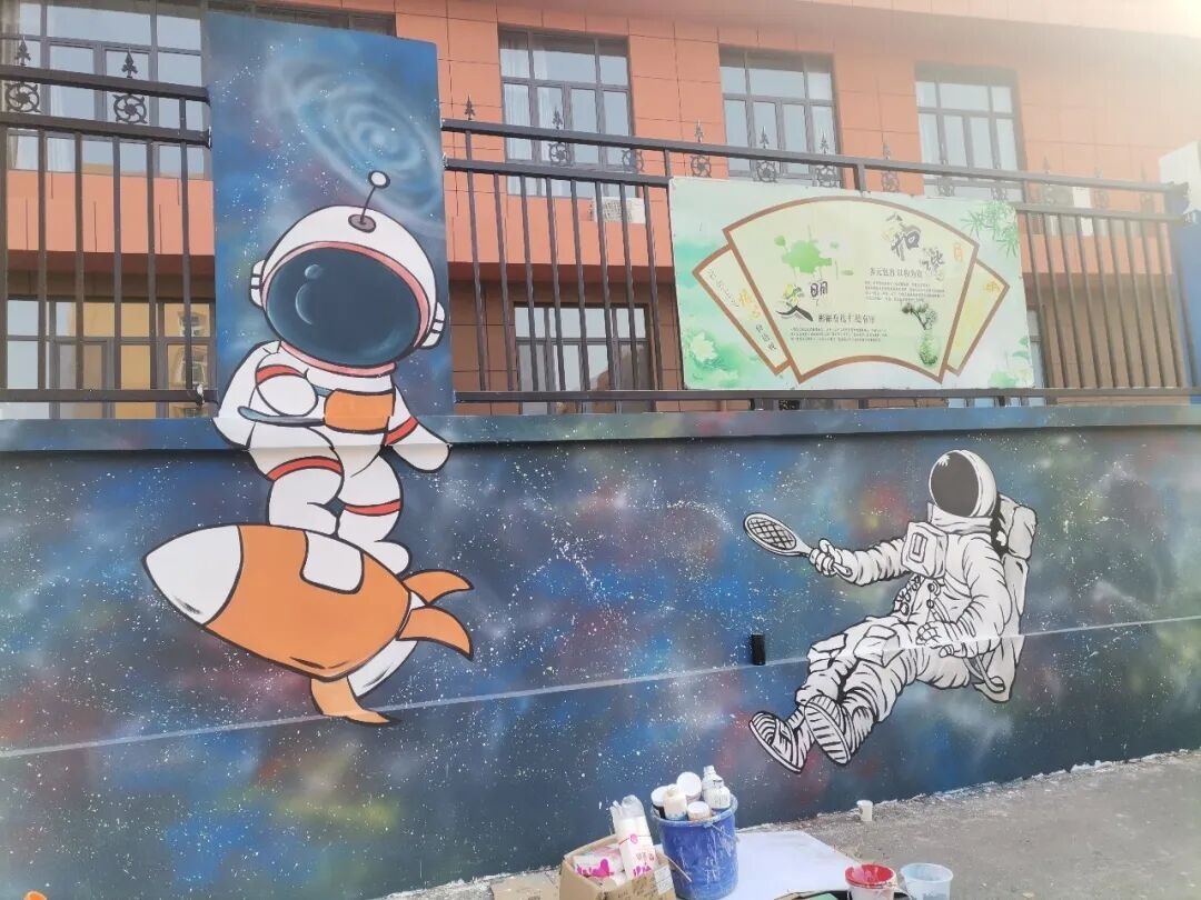"一米线"后再"出圈",济南一学校的主题墙绘成网红打卡墙