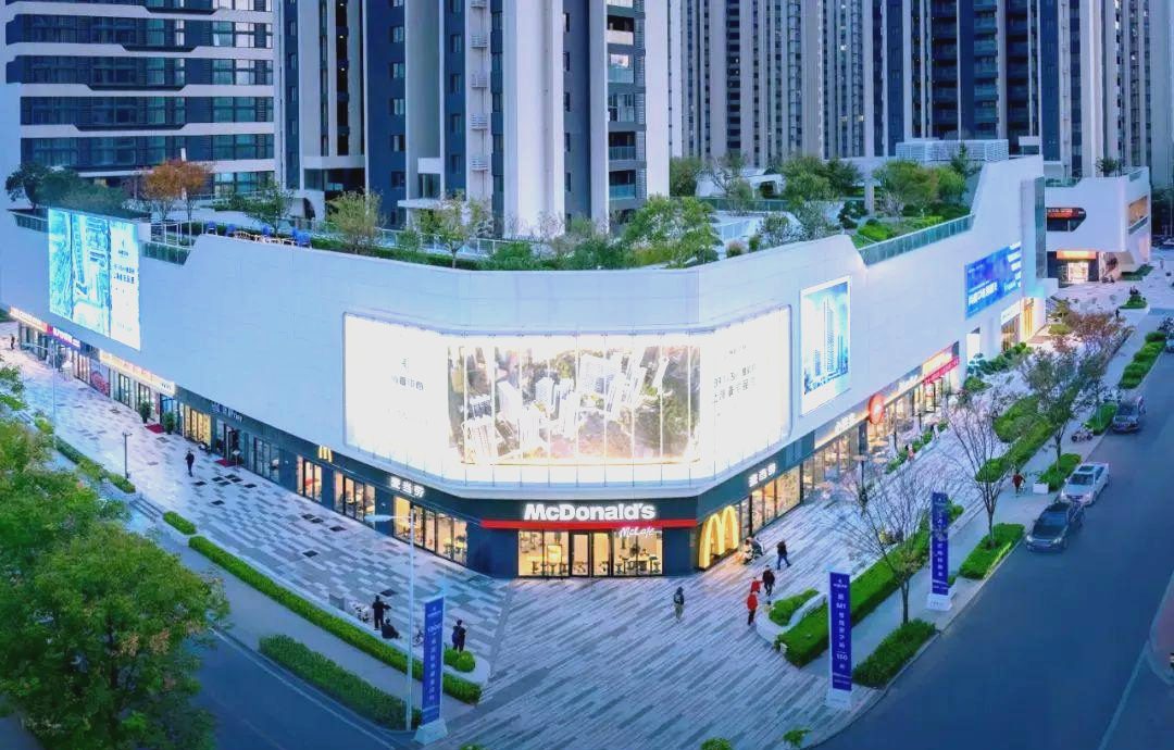 黄岛区新地标:pod公园商业社区尚嘉中心盛大开放,引领城市更新新潮流
